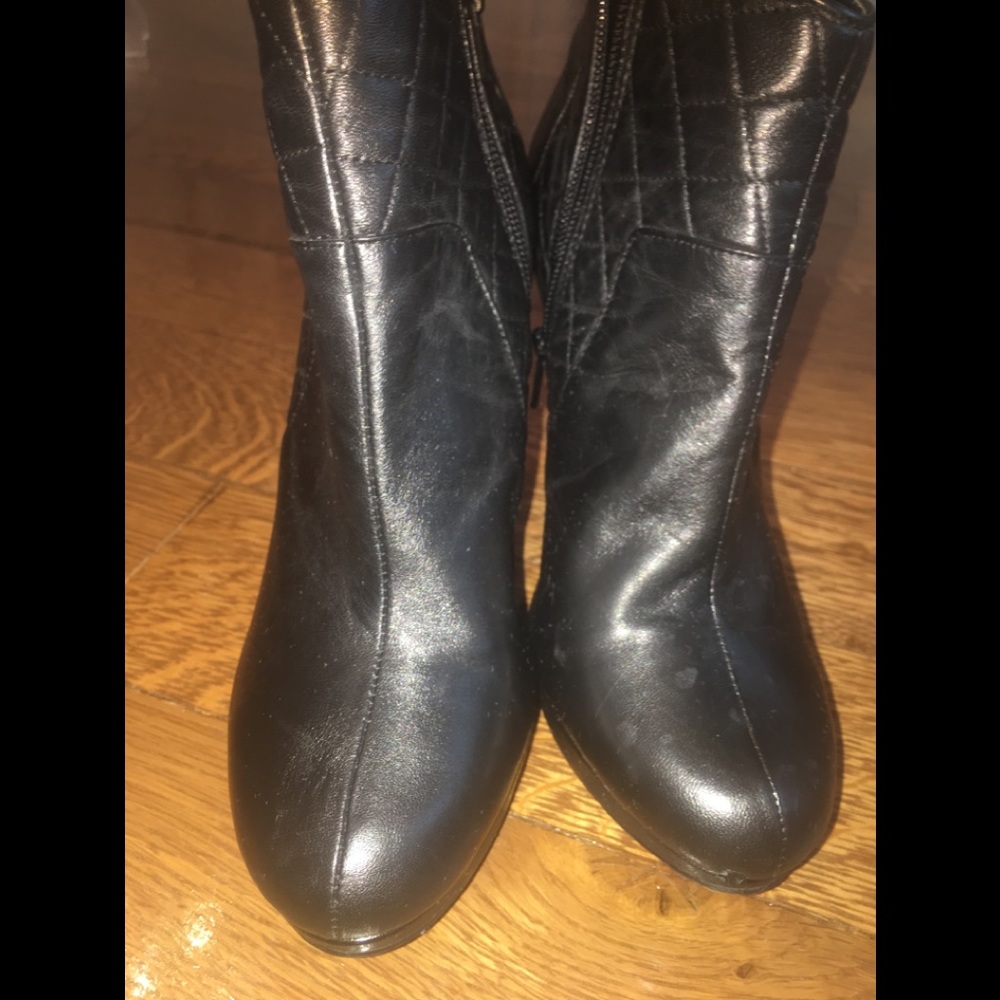 Beverly Feldman ankle boots